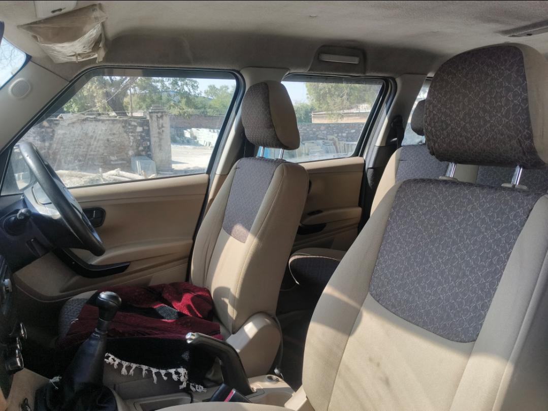 यूज़्ड 2018 महिंद्रा टीयूवी300 प्लस, Vigyan Nagar Kota, Kota 13 यूज़्ड 2018 महिंद्रा टीयूवी300 प्लस, Vigyan Nagar Kota, Kota 13