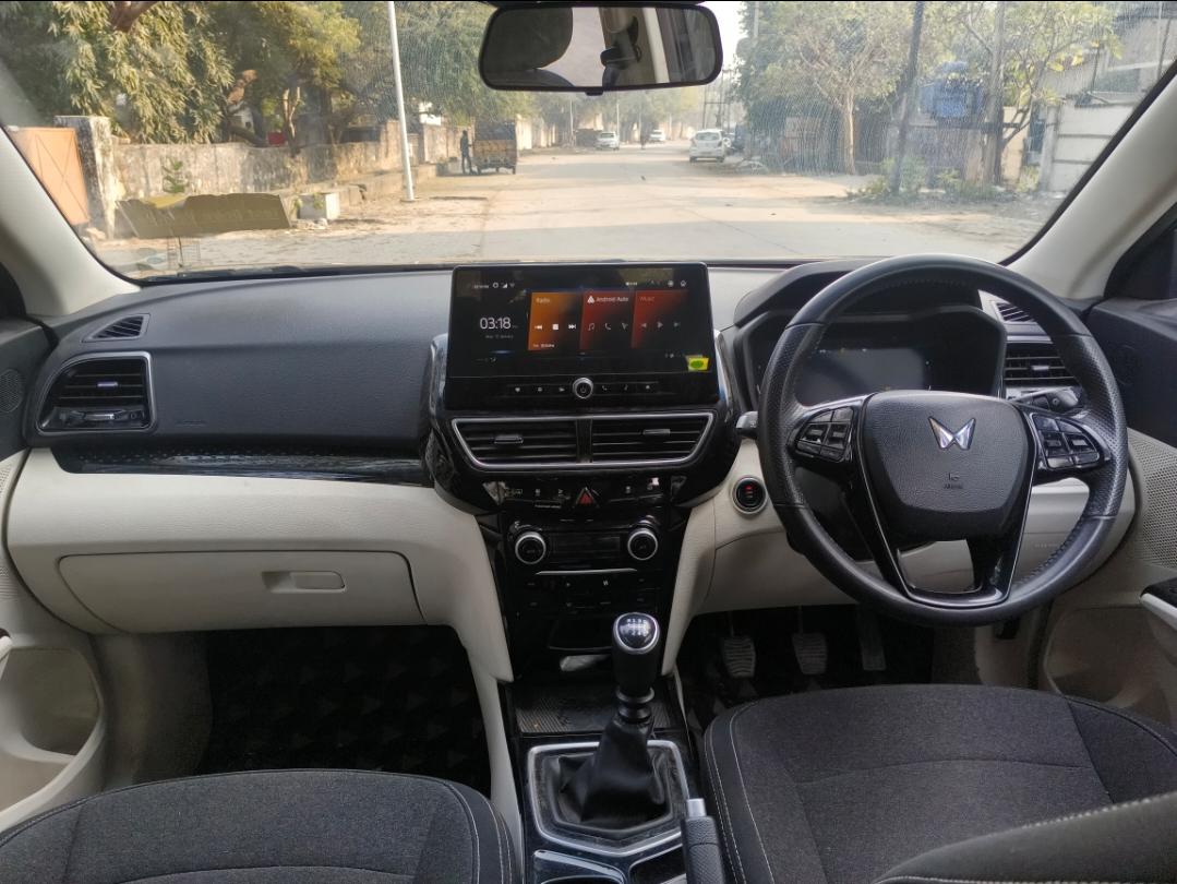 यूज़्ड 2024 महिंद्रा एक्सयूवी 3XO, Vigyan Nagar Kota, Kota 11 यूज़्ड 2024 महिंद्रा एक्सयूवी 3XO, Vigyan Nagar Kota, Kota 11