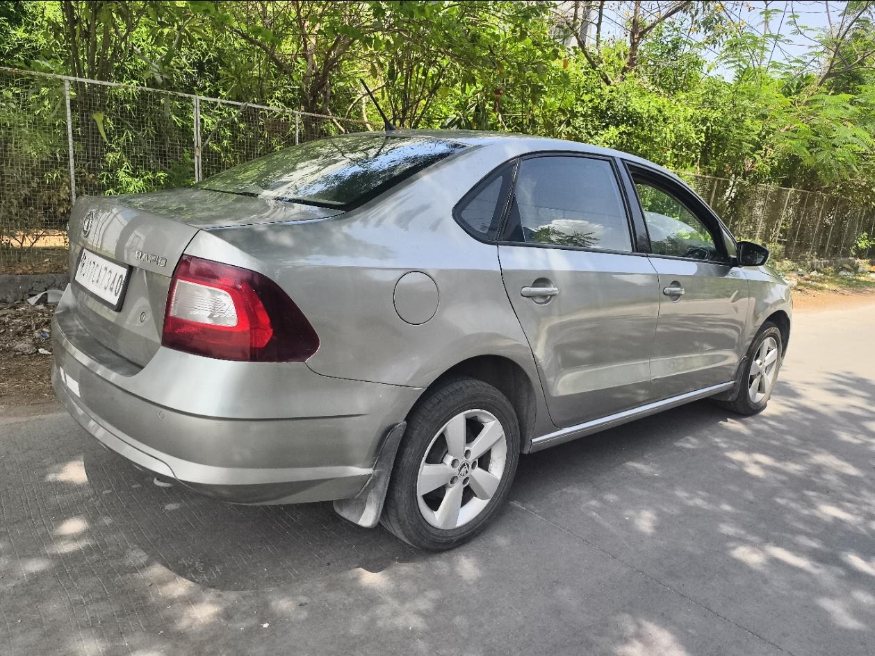 यूज़्ड 2017 स्कोडा रैपिड, Vigyan Nagar Kota, Kota 4 यूज़्ड 2017 स्कोडा रैपिड, Vigyan Nagar Kota, Kota 4