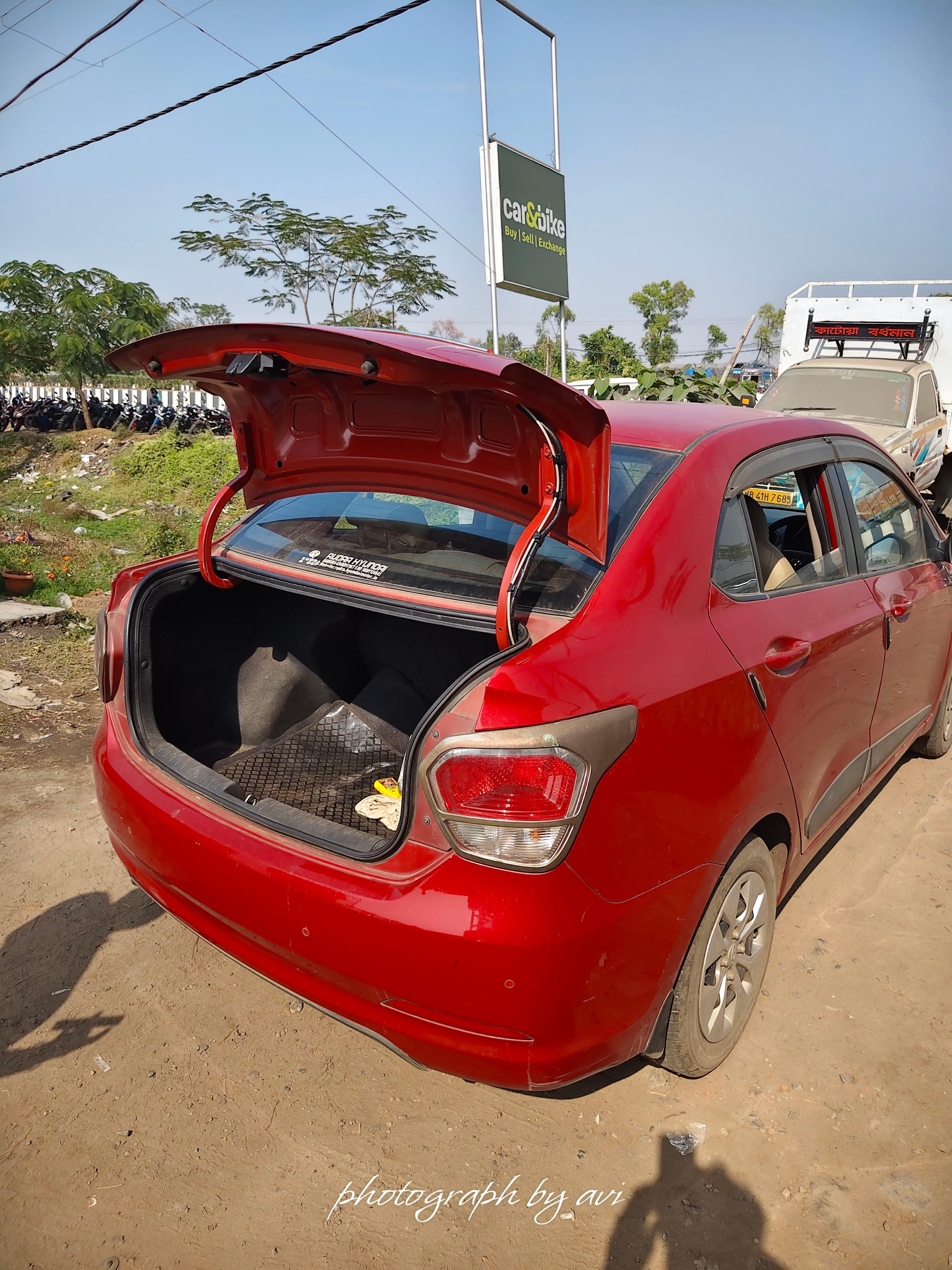 यूज़्ड 2016 ह्युंडई एक्सेंट, Khana Jn., Bardhaman 9 यूज़्ड 2016 ह्युंडई एक्सेंट, Khana Jn., Bardhaman 9