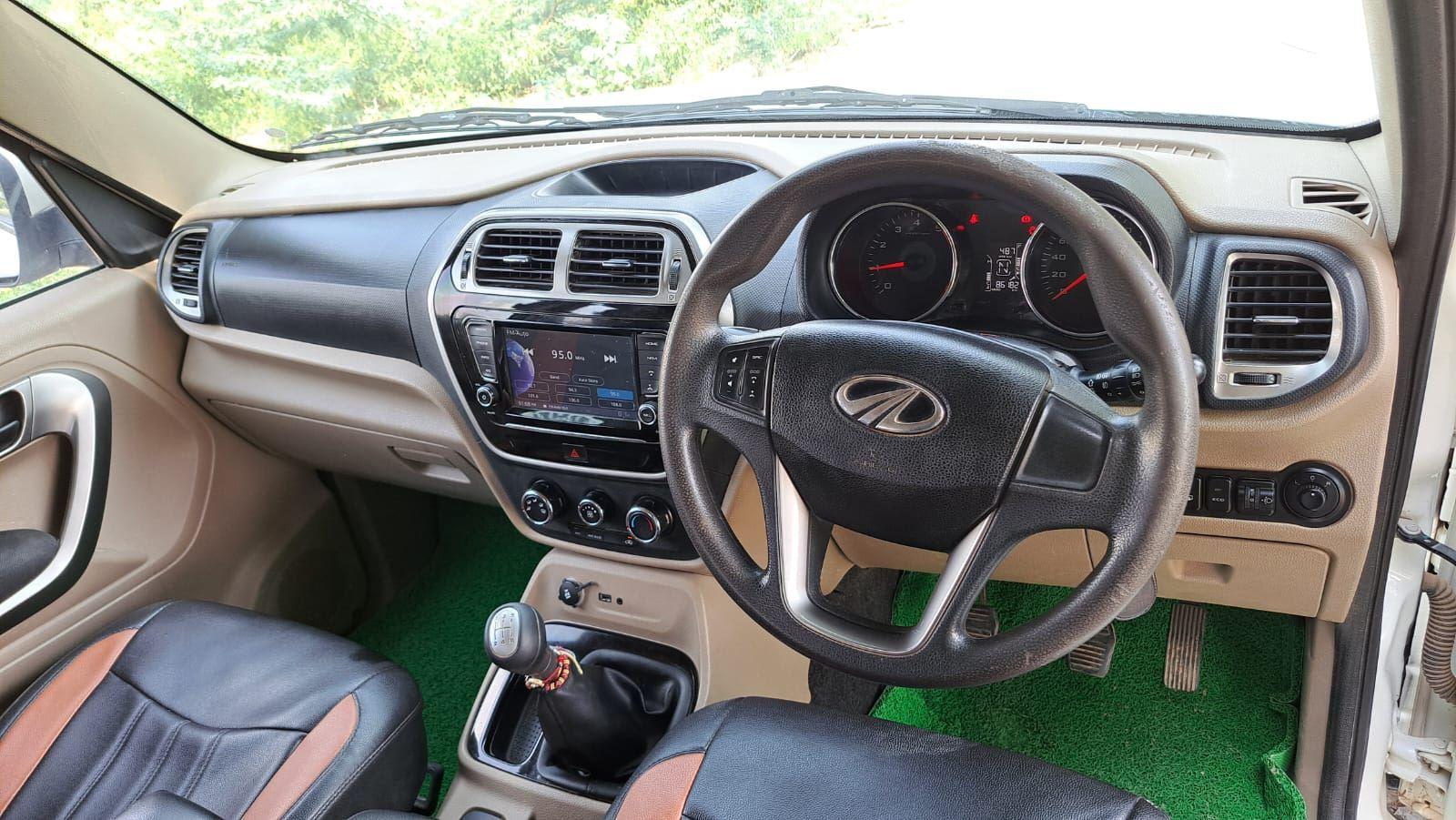 यूज़्ड 2019 महिंद्रा टीयूवी300, Shiv Bari, Bikaner 11 यूज़्ड 2019 महिंद्रा टीयूवी300, Shiv Bari, Bikaner 11