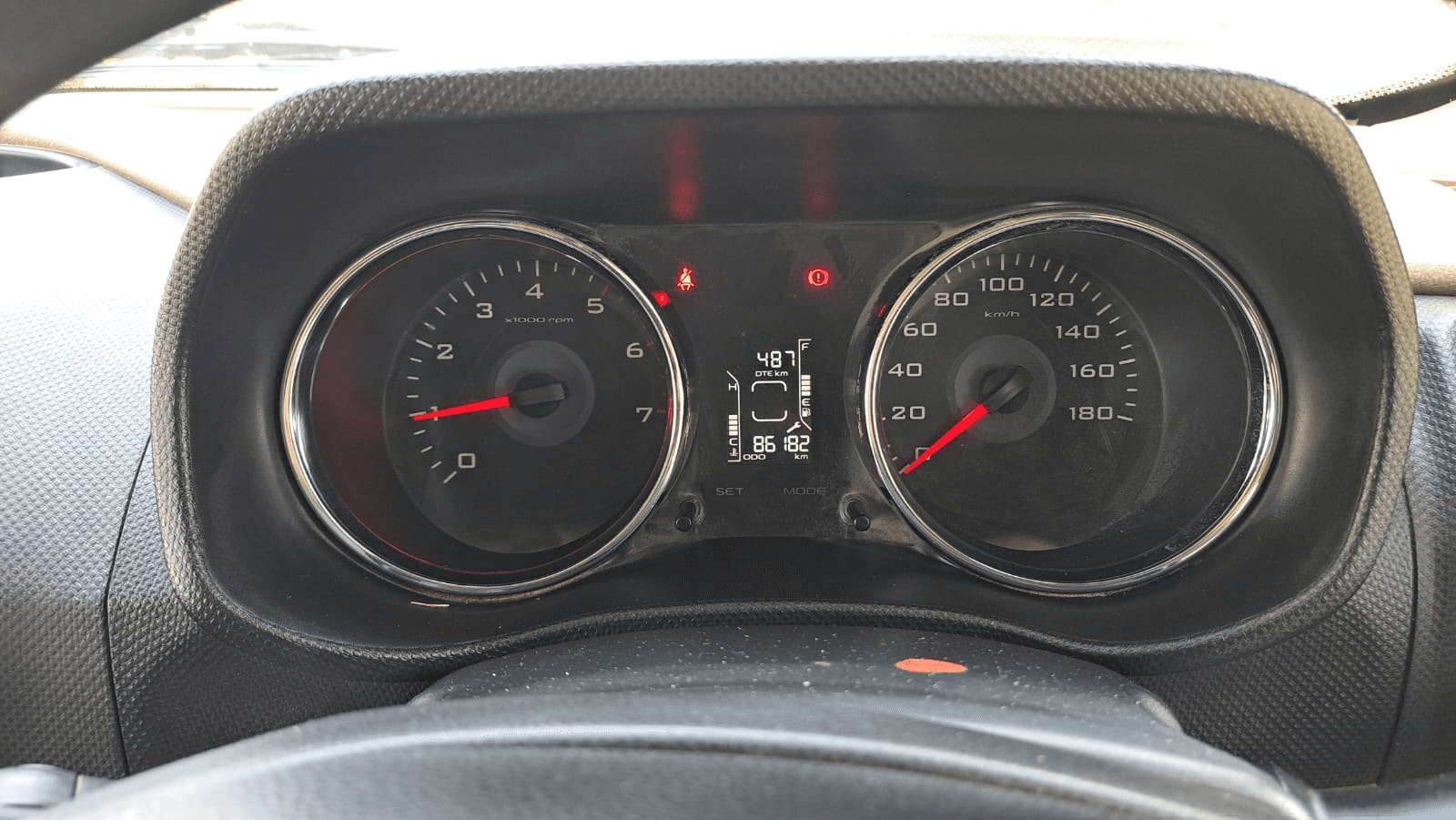 यूज़्ड 2019 महिंद्रा टीयूवी300, Shiv Bari, Bikaner 10 यूज़्ड 2019 महिंद्रा टीयूवी300, Shiv Bari, Bikaner 10