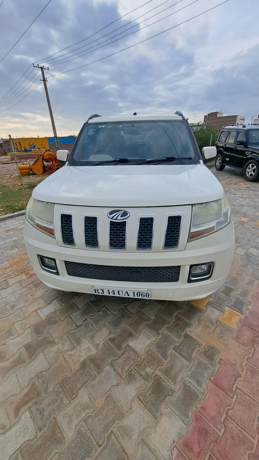 यूज़्ड 2017 महिंद्रा टीयूवी300, Shiv Bari, Bikaner 6 यूज़्ड 2017 महिंद्रा टीयूवी300, Shiv Bari, Bikaner 6