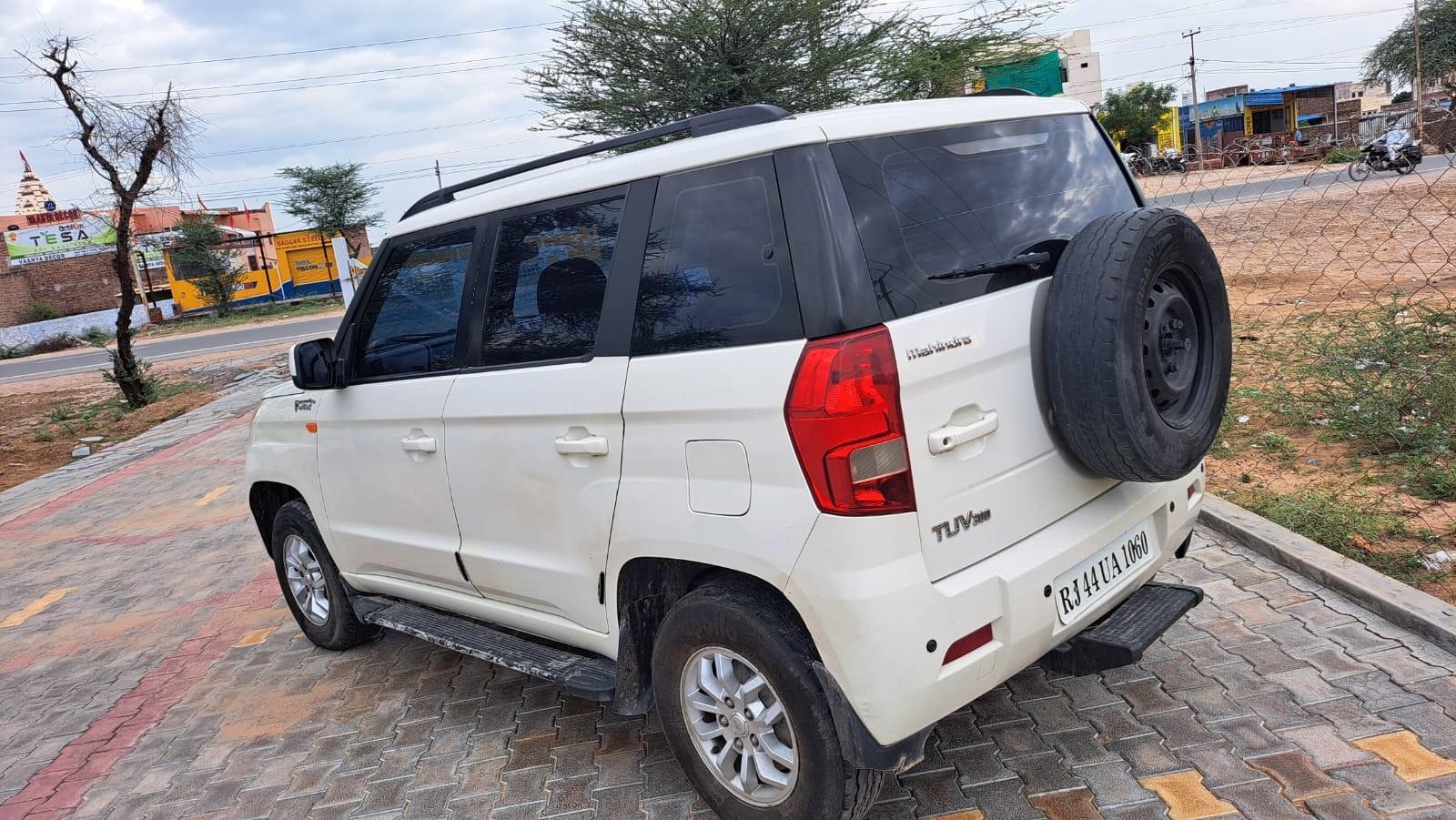 यूज़्ड 2017 महिंद्रा टीयूवी300, Shiv Bari, Bikaner 2 यूज़्ड 2017 महिंद्रा टीयूवी300, Shiv Bari, Bikaner 2