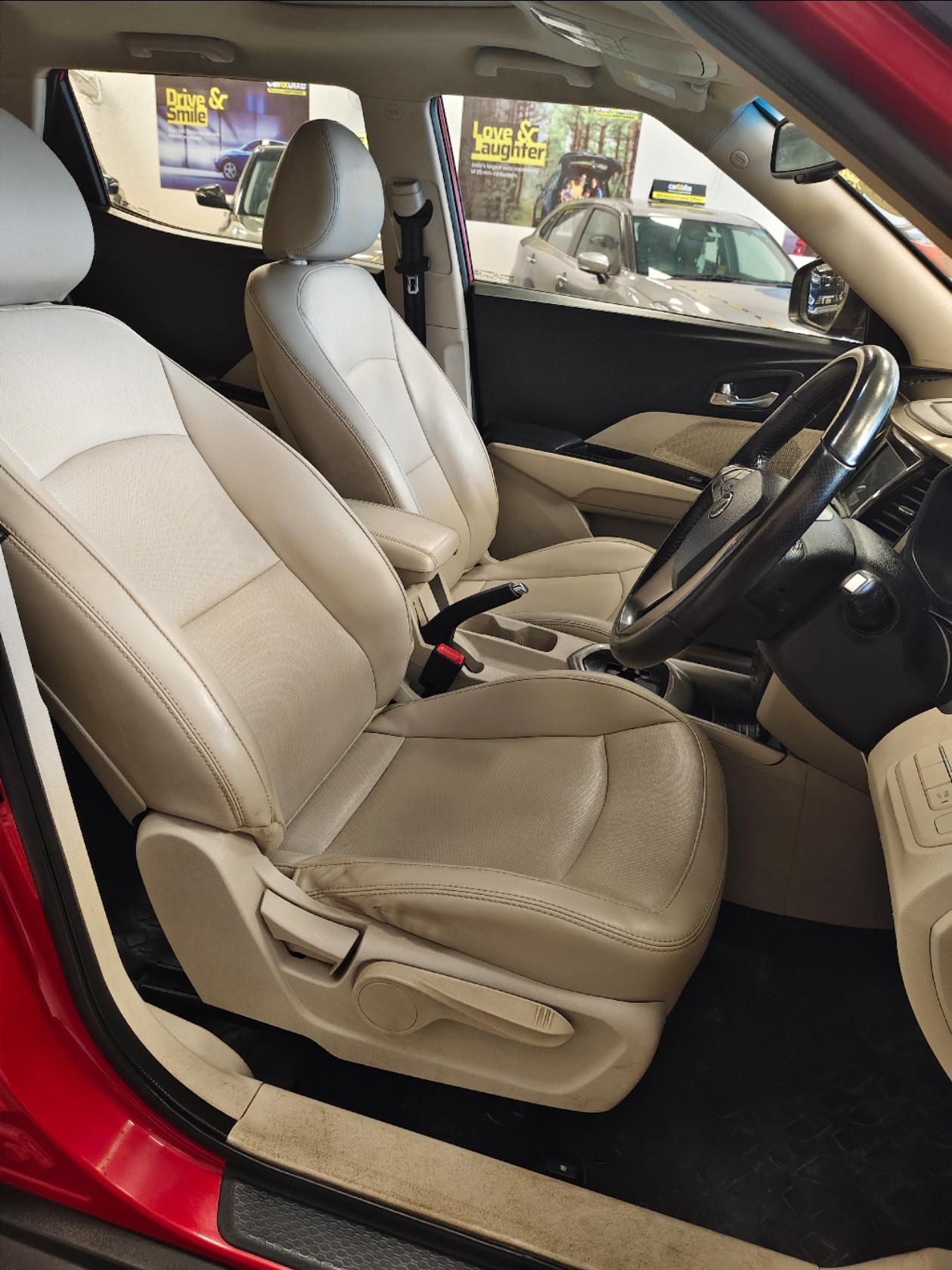 यूज़्ड 2021 महिंद्रा एक्सयूवी300, Korba Colliery, Korba 12 यूज़्ड 2021 महिंद्रा एक्सयूवी300, Korba Colliery, Korba 12