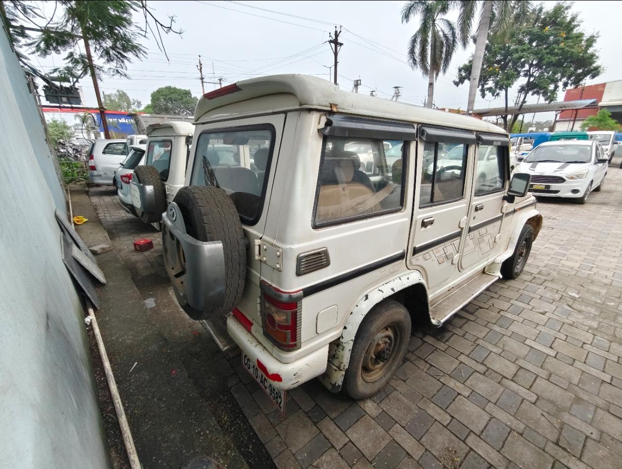 यूज़्ड 2016 महिंद्रा बोलेरो, High Court Bilaspur, Bilaspur(CGH) 2 यूज़्ड 2016 महिंद्रा बोलेरो, High Court Bilaspur, Bilaspur(CGH) 2