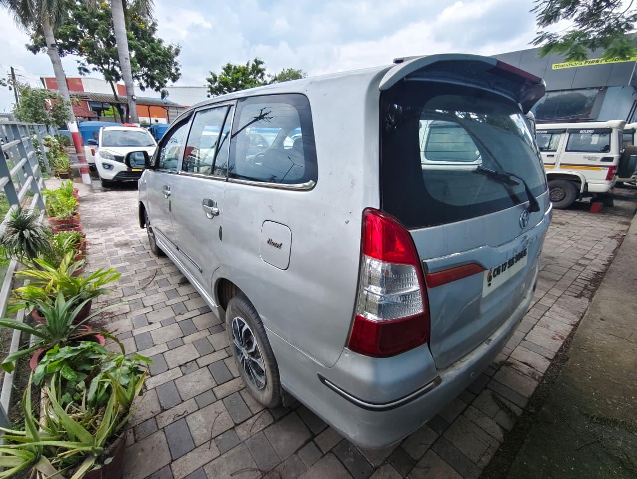 यूज़्ड 2013 टोयोटा इनोवा, High Court Bilaspur, Bilaspur(CGH) 2 यूज़्ड 2013 टोयोटा इनोवा, High Court Bilaspur, Bilaspur(CGH) 2