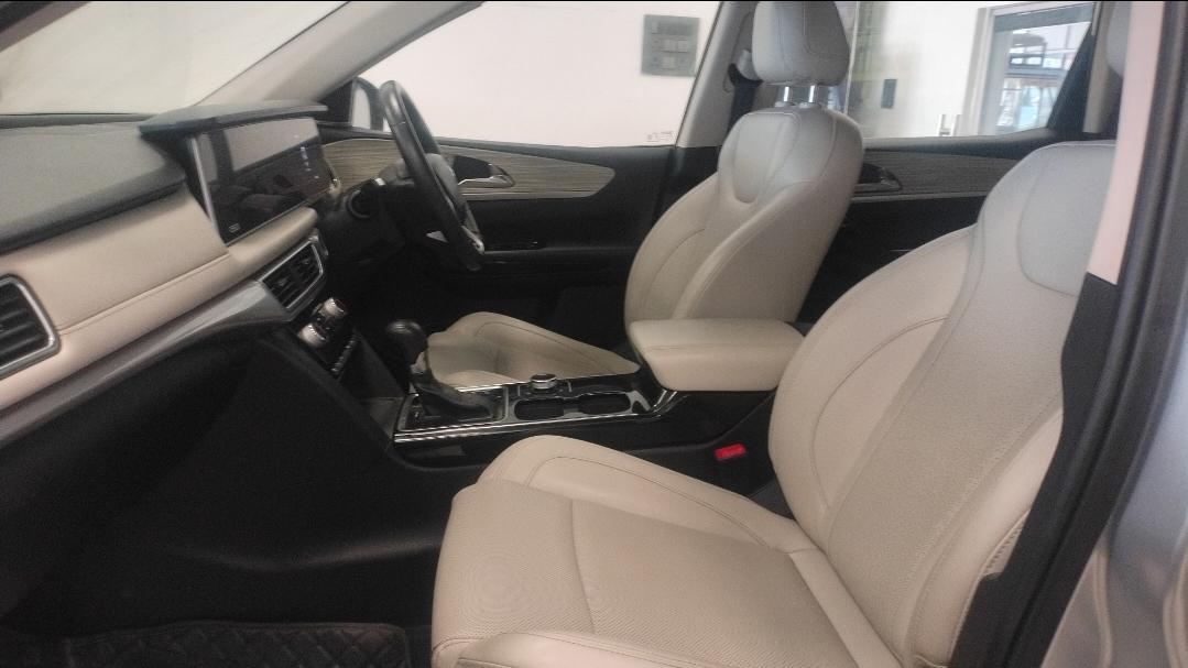 यूज़्ड 2022 महिंद्रा एक्सयूवी700, High Court Bilaspur, Bilaspur(CGH) 9 यूज़्ड 2022 महिंद्रा एक्सयूवी700, High Court Bilaspur, Bilaspur(CGH) 9