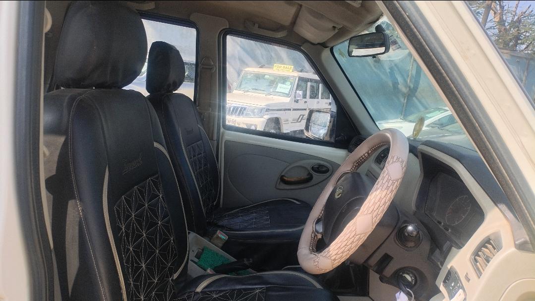 यूज़्ड 2014 महिंद्रा स्कॉर्पियो, Bilaspur(CGH) 11 यूज़्ड 2014 महिंद्रा स्कॉर्पियो, Bilaspur(CGH) 11