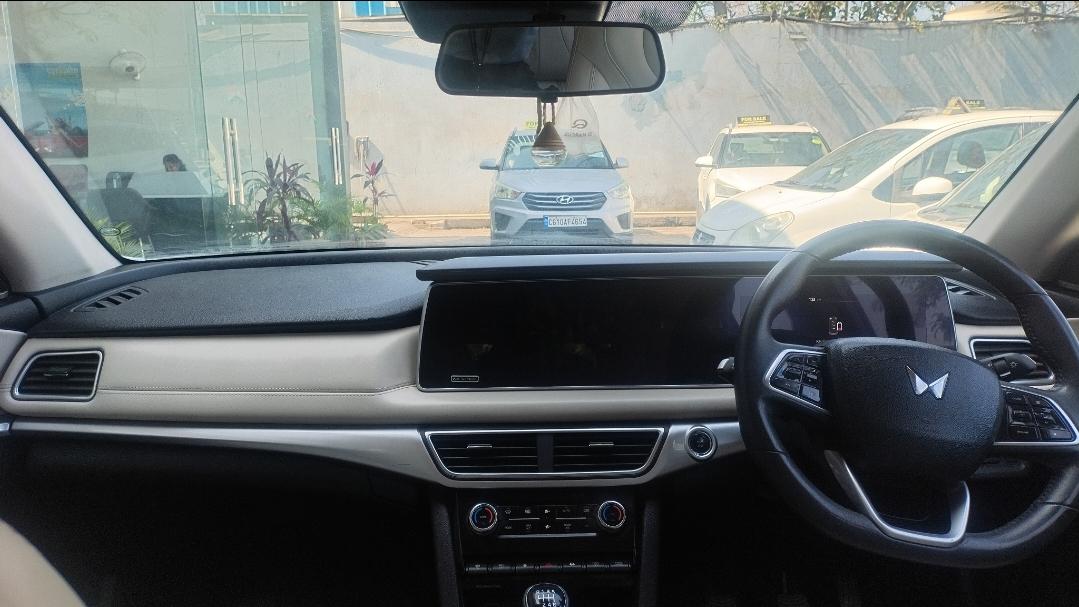 यूज़्ड 2023 महिंद्रा एक्सयूवी700, High Court Bilaspur, Bilaspur(CGH) 11 यूज़्ड 2023 महिंद्रा एक्सयूवी700, High Court Bilaspur, Bilaspur(CGH) 11