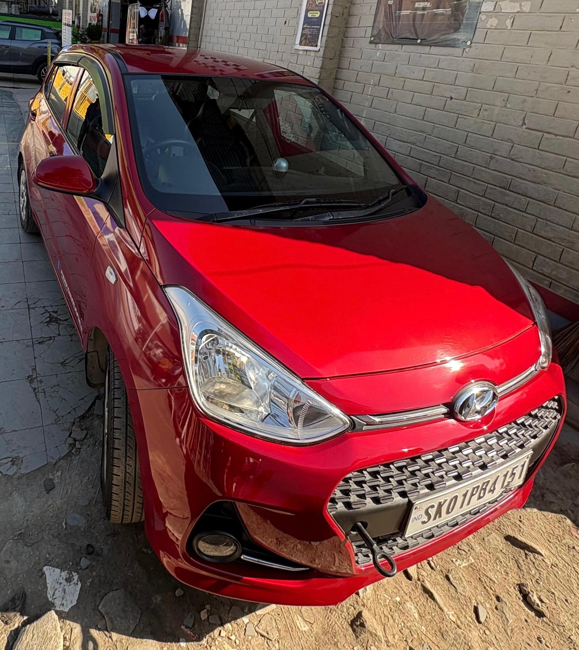 2017 ह्युंडई आई10 1.2 Sportz AT 2017 ह्युंडई आई10 1.2 Sportz AT