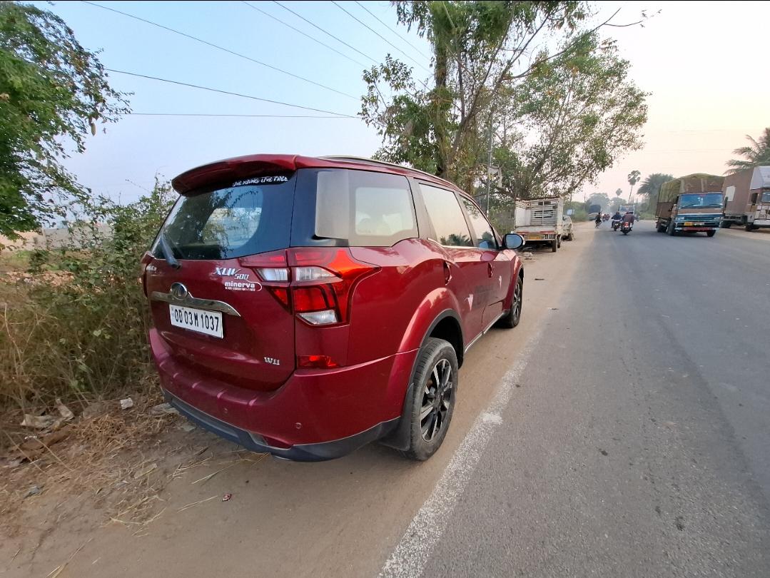 यूज़्ड 2018 महिंद्रा एक्सयूवी500, Balangir 4 यूज़्ड 2018 महिंद्रा एक्सयूवी500, Balangir 4