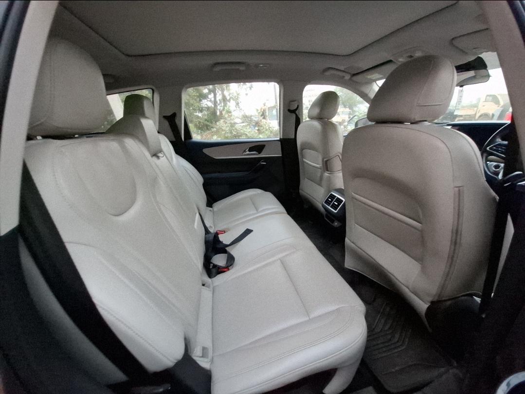 यूज़्ड 2021 महिंद्रा एक्सयूवी700, Balangir Court, Balangir 11 यूज़्ड 2021 महिंद्रा एक्सयूवी700, Balangir Court, Balangir 11