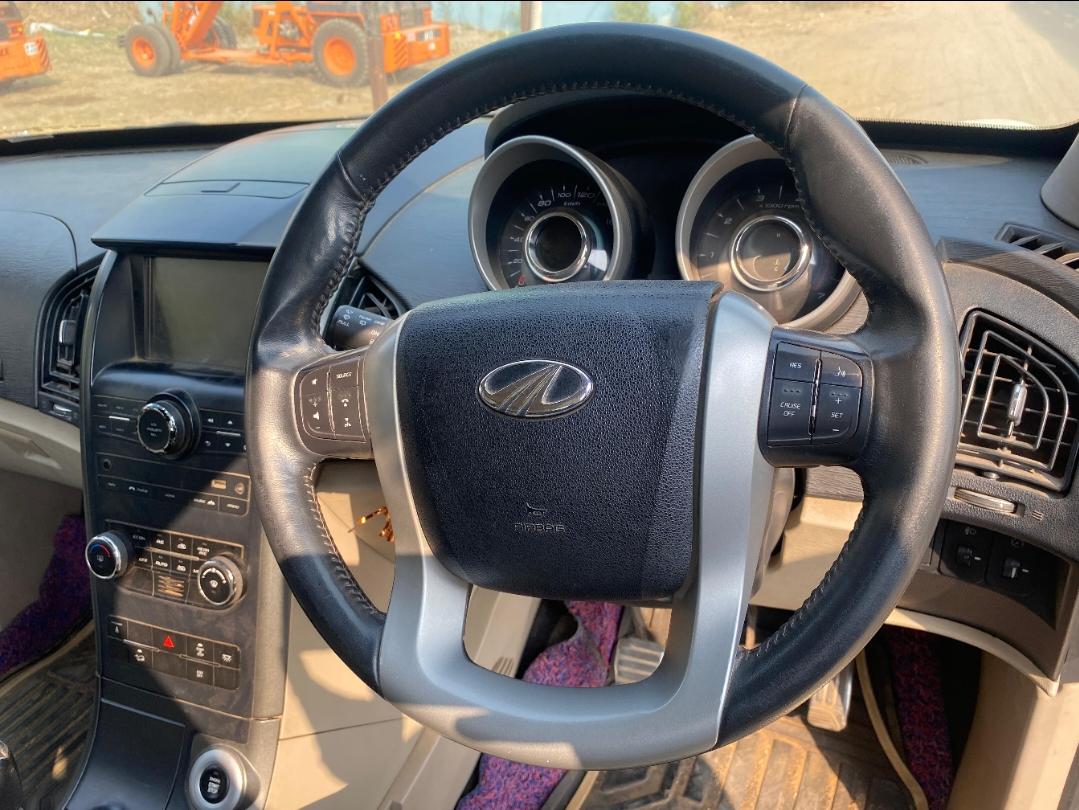 यूज़्ड 2017 महिंद्रा एक्सयूवी500, Balangir Court, Balangir 12 यूज़्ड 2017 महिंद्रा एक्सयूवी500, Balangir Court, Balangir 12