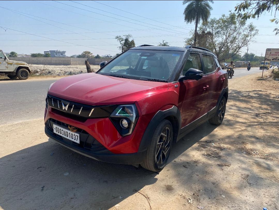 2024 महिंद्रा एक्सयूवी 3XO AX7L 1.2 TGDi AT 2024 महिंद्रा एक्सयूवी 3XO AX7L 1.2 TGDi AT