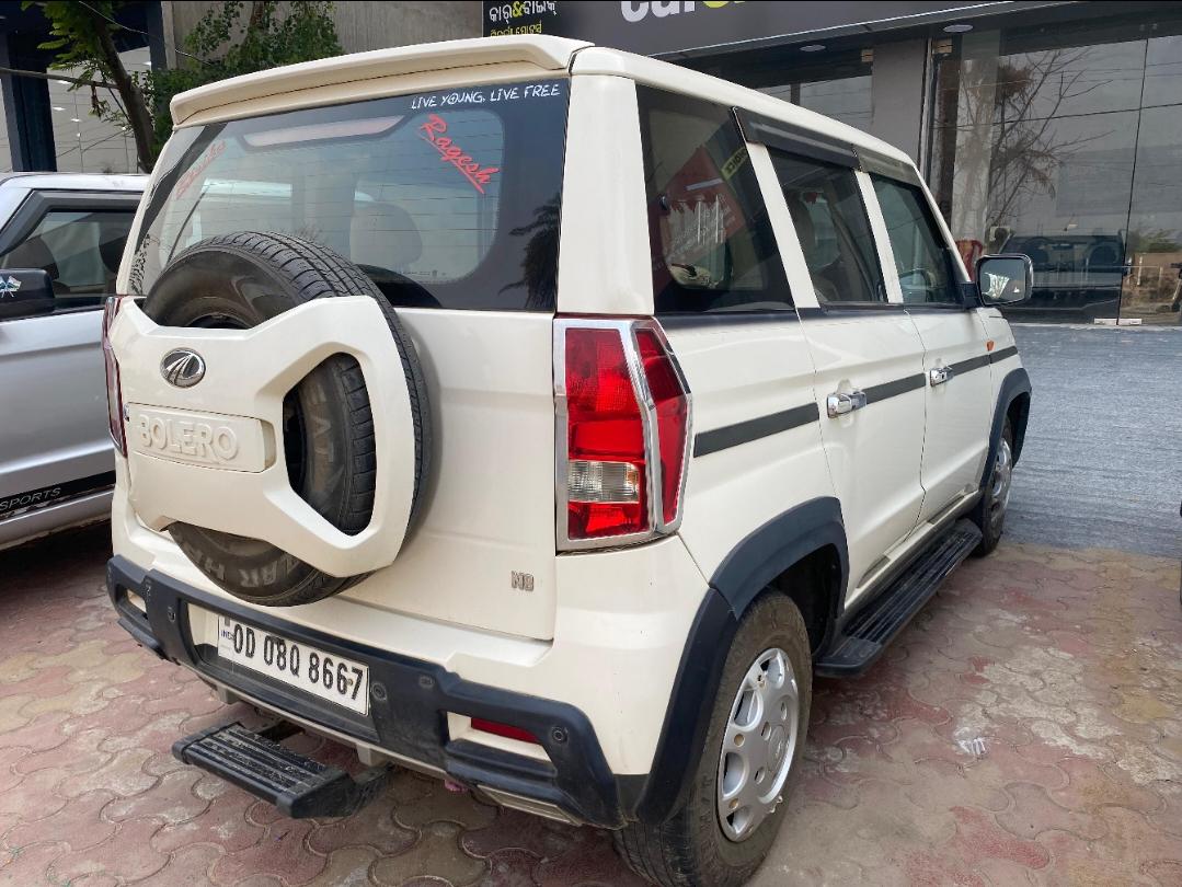 यूज़्ड 2021 महिंद्रा बोलेरो नियो, Balangir Court, Balangir 4 यूज़्ड 2021 महिंद्रा बोलेरो नियो, Balangir Court, Balangir 4