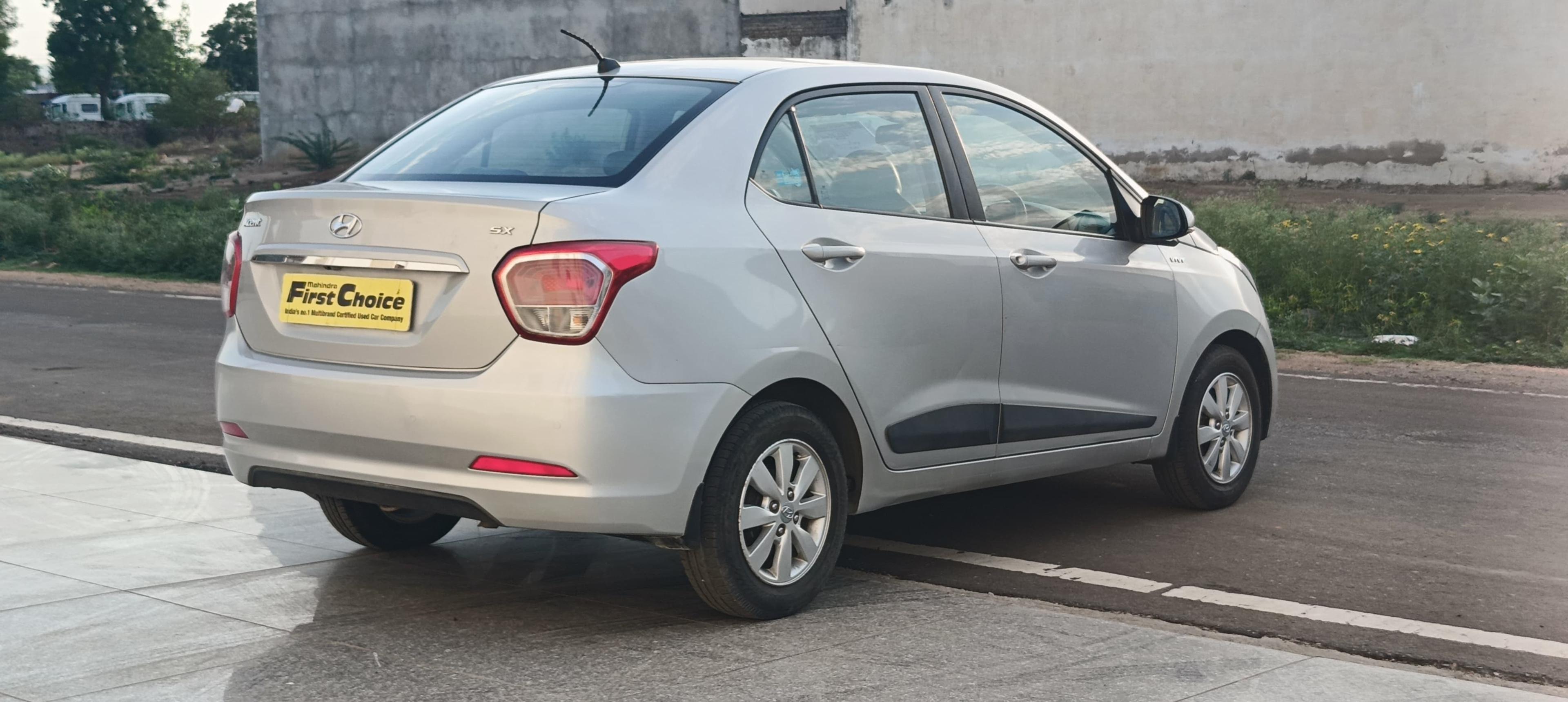 यूज़्ड 2015 ह्युंडई एक्सेंट, Mahuakhurd, Alwar 2 यूज़्ड 2015 ह्युंडई एक्सेंट, Mahuakhurd, Alwar 2