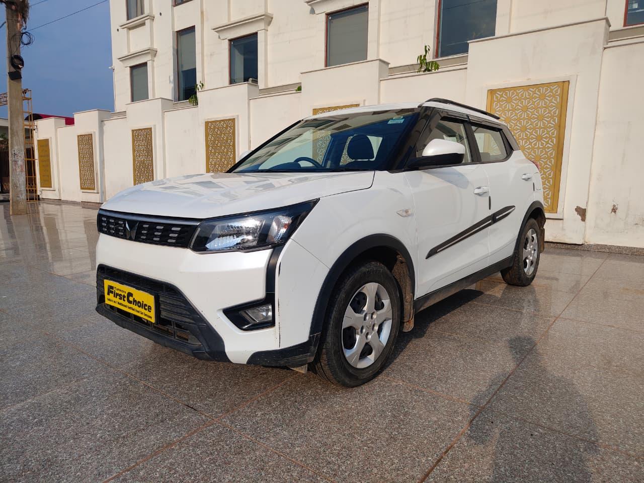 2024 महिंद्रा एक्सयूवी300 W6 Diesel BS IV 2024 महिंद्रा एक्सयूवी300 W6 Diesel BS IV