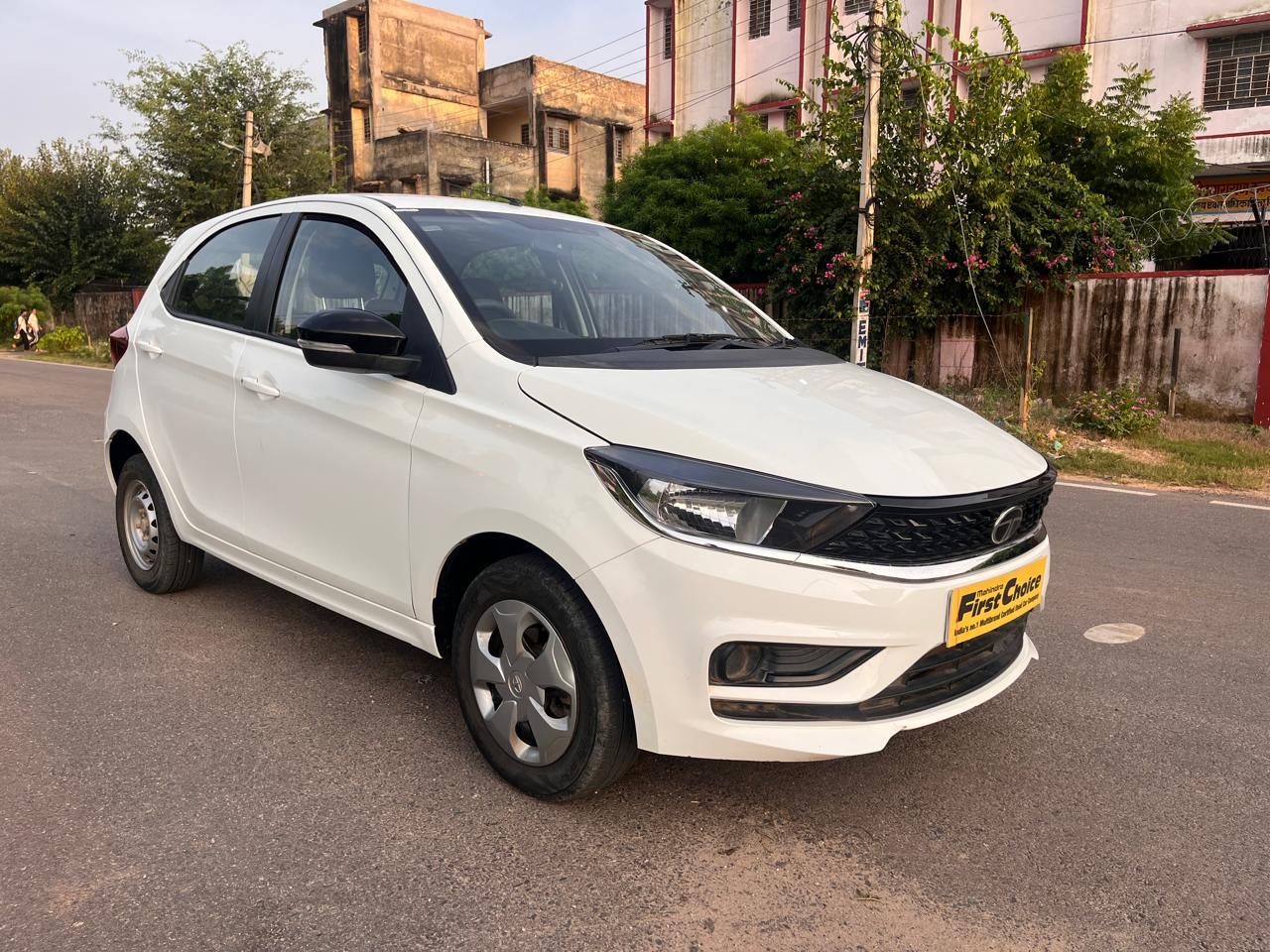 यूज़्ड 2024 टाटा टियागो, Mahuakhurd, Alwar 6 यूज़्ड 2024 टाटा टियागो, Mahuakhurd, Alwar 6