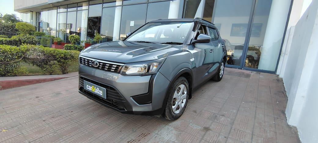 2022 महिंद्रा एक्सयूवी300 W6 Petrol 2022 महिंद्रा एक्सयूवी300 W6 Petrol