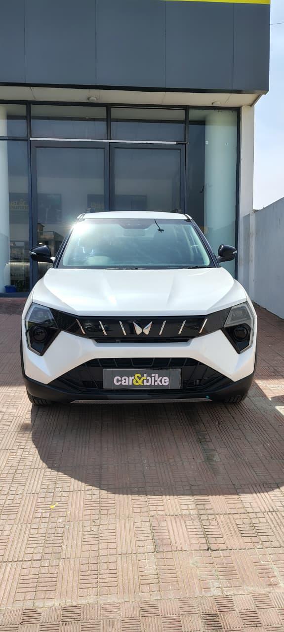 यूज़्ड 2025 महिंद्रा एक्सयूवी 3XO, Mahuakhurd, Alwar 5 यूज़्ड 2025 महिंद्रा एक्सयूवी 3XO, Mahuakhurd, Alwar 5