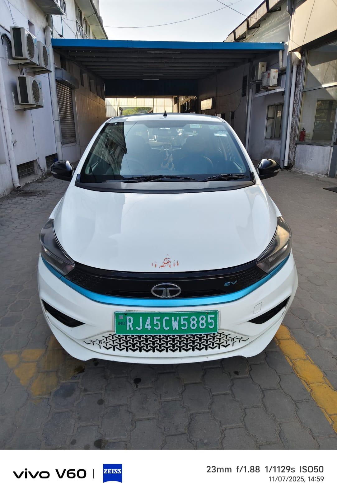 यूज़्ड 2023 टाटा टियागो ईवी, Indra Bazar, Jaipur 4 यूज़्ड 2023 टाटा टियागो ईवी, Indra Bazar, Jaipur 4