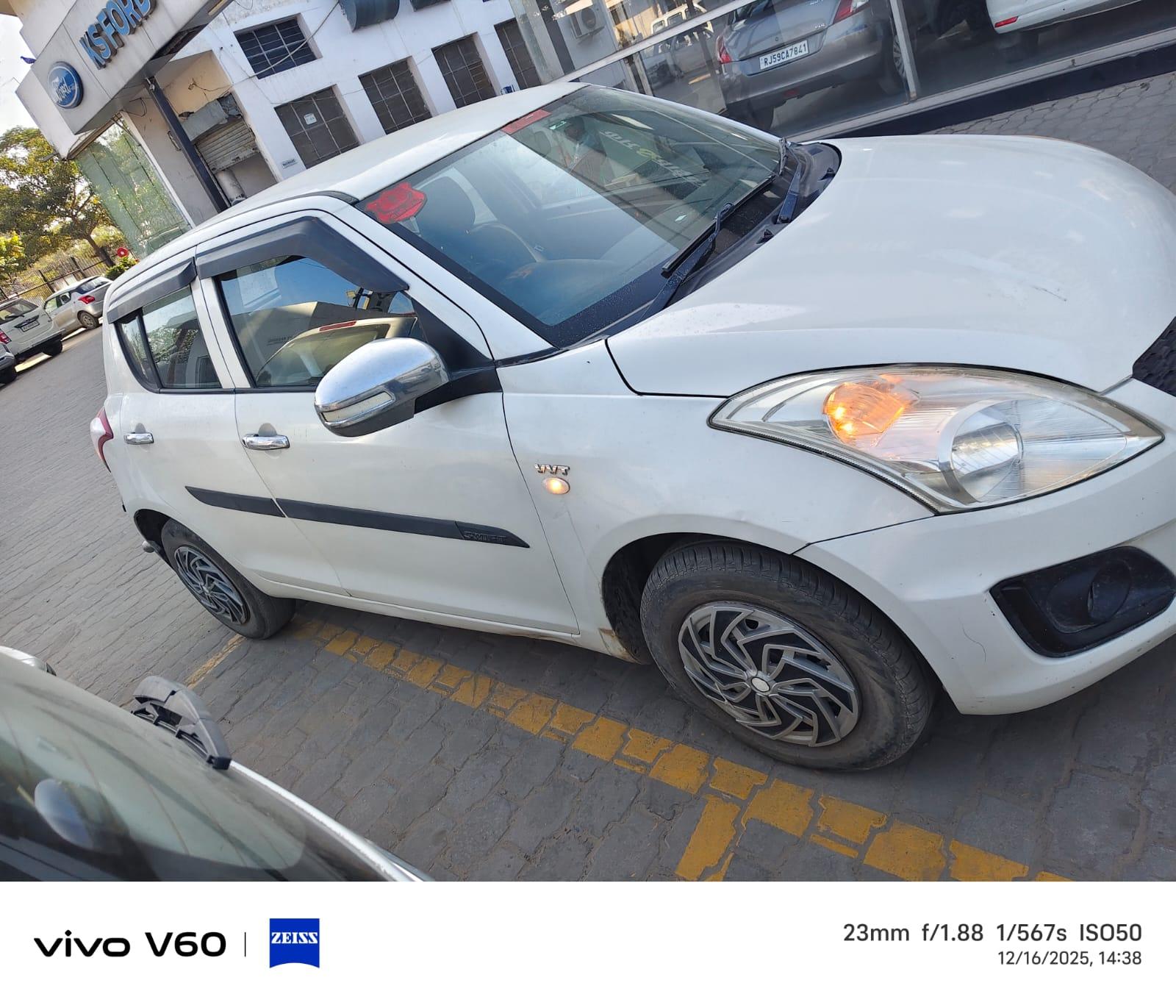 यूज़्ड 2016 मारुति सुजुकी स्विफ्ट, Indra Bazar, Jaipur 3 यूज़्ड 2016 मारुति सुजुकी स्विफ्ट, Indra Bazar, Jaipur 3