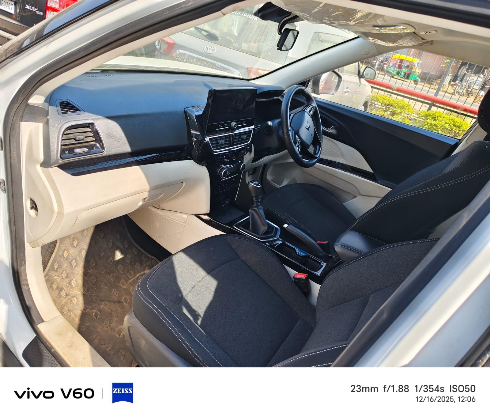 यूज़्ड 2024 महिंद्रा एक्सयूवी 3XO, Indra Bazar, Jaipur 8 यूज़्ड 2024 महिंद्रा एक्सयूवी 3XO, Indra Bazar, Jaipur 8