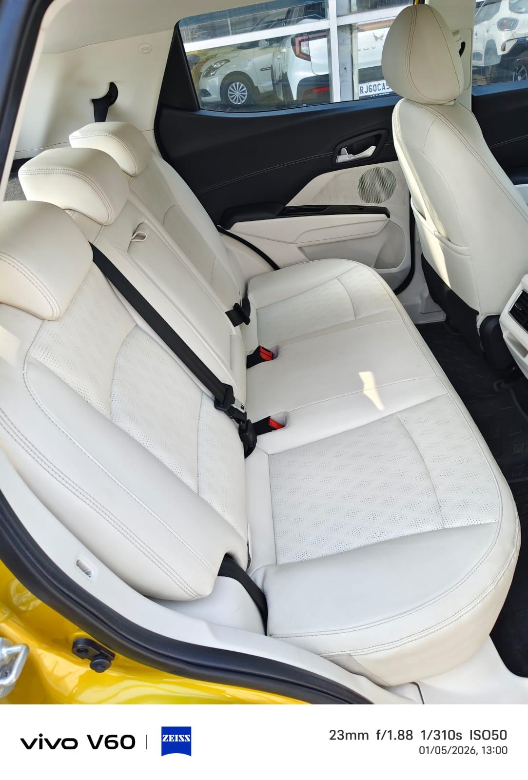 यूज़्ड 2024 महिंद्रा एक्सयूवी 3XO, Indra Bazar, Jaipur 8 यूज़्ड 2024 महिंद्रा एक्सयूवी 3XO, Indra Bazar, Jaipur 8