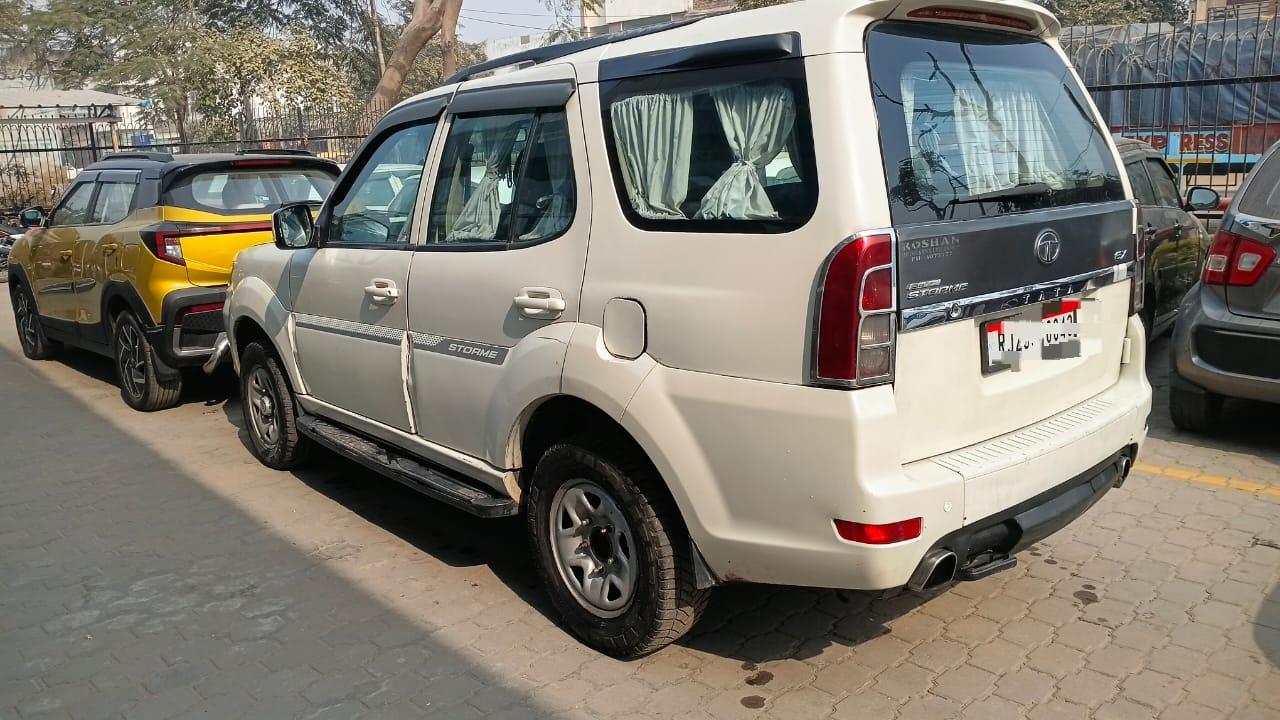यूज़्ड 2014 टाटा सफारी स्टॉर्म, Indra Bazar, Jaipur 1 यूज़्ड 2014 टाटा सफारी स्टॉर्म, Indra Bazar, Jaipur 1