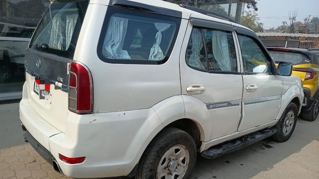 यूज़्ड 2014 टाटा सफारी स्टॉर्म, Indra Bazar, Jaipur 3 यूज़्ड 2014 टाटा सफारी स्टॉर्म, Indra Bazar, Jaipur 3