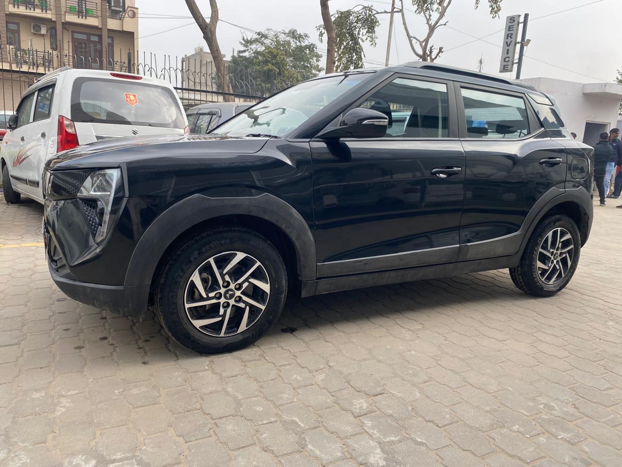 यूज़्ड 2024 महिंद्रा एक्सयूवी 3XO, Indra Bazar, Jaipur 1 यूज़्ड 2024 महिंद्रा एक्सयूवी 3XO, Indra Bazar, Jaipur 1