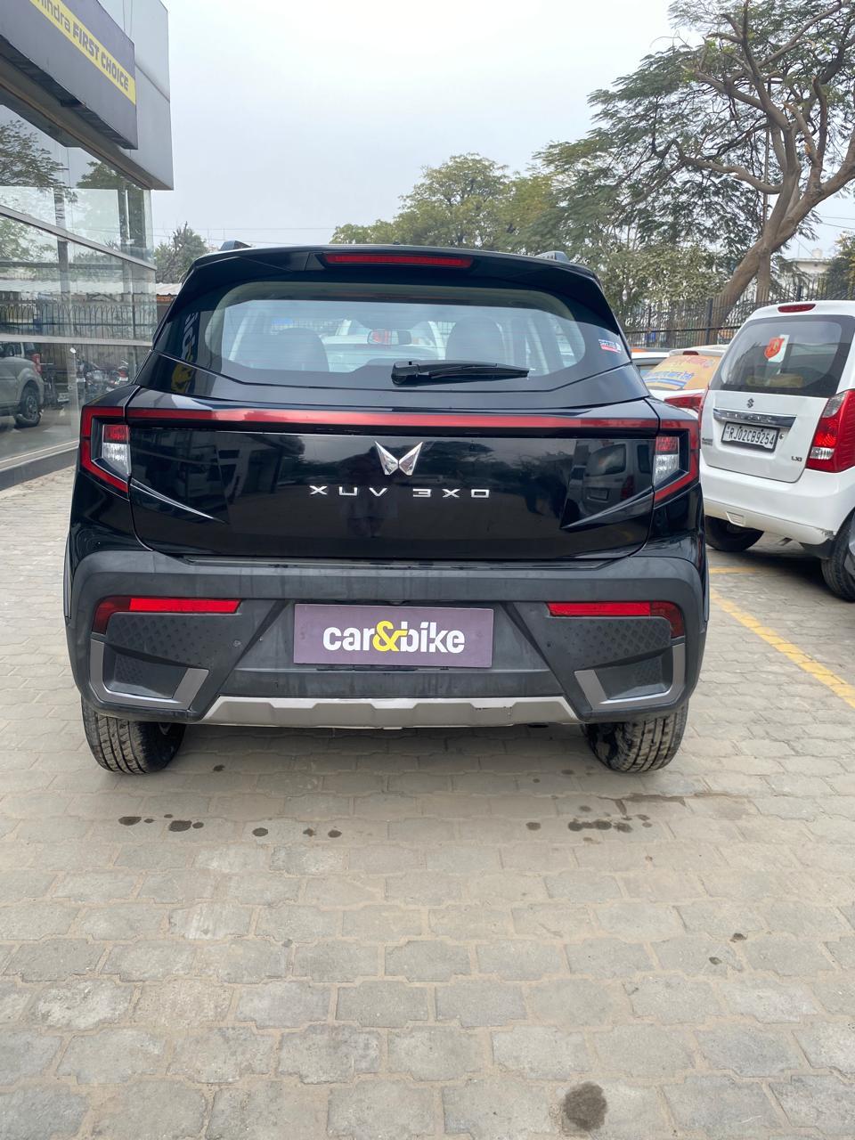 यूज़्ड 2024 महिंद्रा एक्सयूवी 3XO, Indra Bazar, Jaipur 2 यूज़्ड 2024 महिंद्रा एक्सयूवी 3XO, Indra Bazar, Jaipur 2