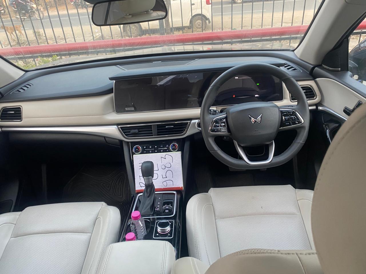 यूज़्ड 2025 महिंद्रा एक्सयूवी700, Indra Bazar, Jaipur 4 यूज़्ड 2025 महिंद्रा एक्सयूवी700, Indra Bazar, Jaipur 4