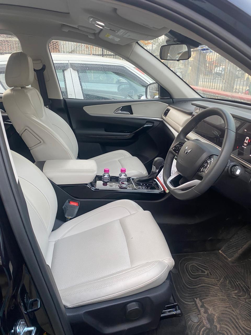 यूज़्ड 2025 महिंद्रा एक्सयूवी700, Indra Bazar, Jaipur 6 यूज़्ड 2025 महिंद्रा एक्सयूवी700, Indra Bazar, Jaipur 6