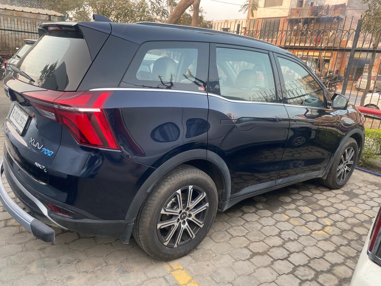 यूज़्ड 2025 महिंद्रा एक्सयूवी700, Indra Bazar, Jaipur 2 यूज़्ड 2025 महिंद्रा एक्सयूवी700, Indra Bazar, Jaipur 2