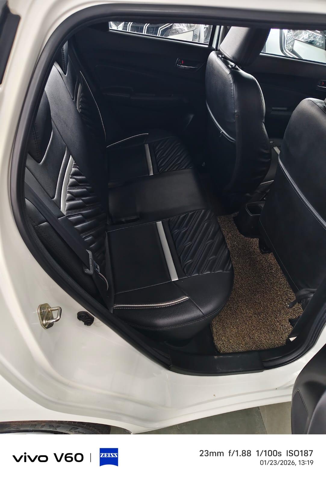 यूज़्ड 2023 मारुति सुजुकी स्विफ्ट, Indra Bazar, Jaipur 9 यूज़्ड 2023 मारुति सुजुकी स्विफ्ट, Indra Bazar, Jaipur 9