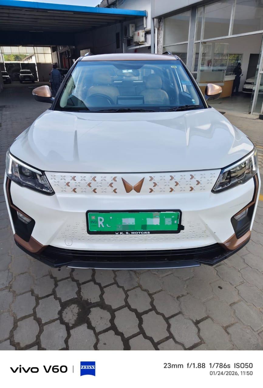 यूज़्ड 2023 महिंद्रा XUV400, Indra Bazar, Jaipur यूज़्ड 2023 महिंद्रा XUV400, Indra Bazar, Jaipur