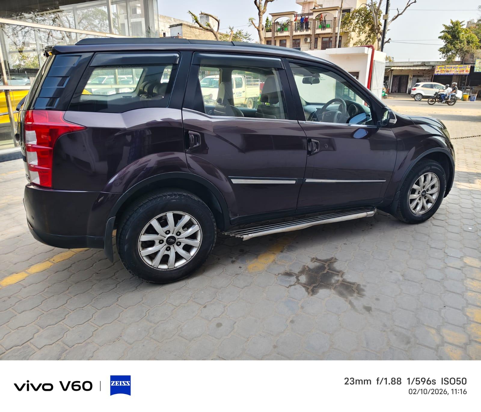 यूज़्ड 2016 महिंद्रा एक्सयूवी500, Indra Bazar, Jaipur 3 यूज़्ड 2016 महिंद्रा एक्सयूवी500, Indra Bazar, Jaipur 3