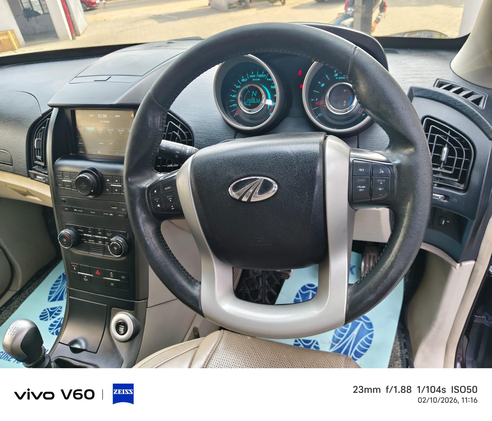 यूज़्ड 2016 महिंद्रा एक्सयूवी500, Indra Bazar, Jaipur 6 यूज़्ड 2016 महिंद्रा एक्सयूवी500, Indra Bazar, Jaipur 6