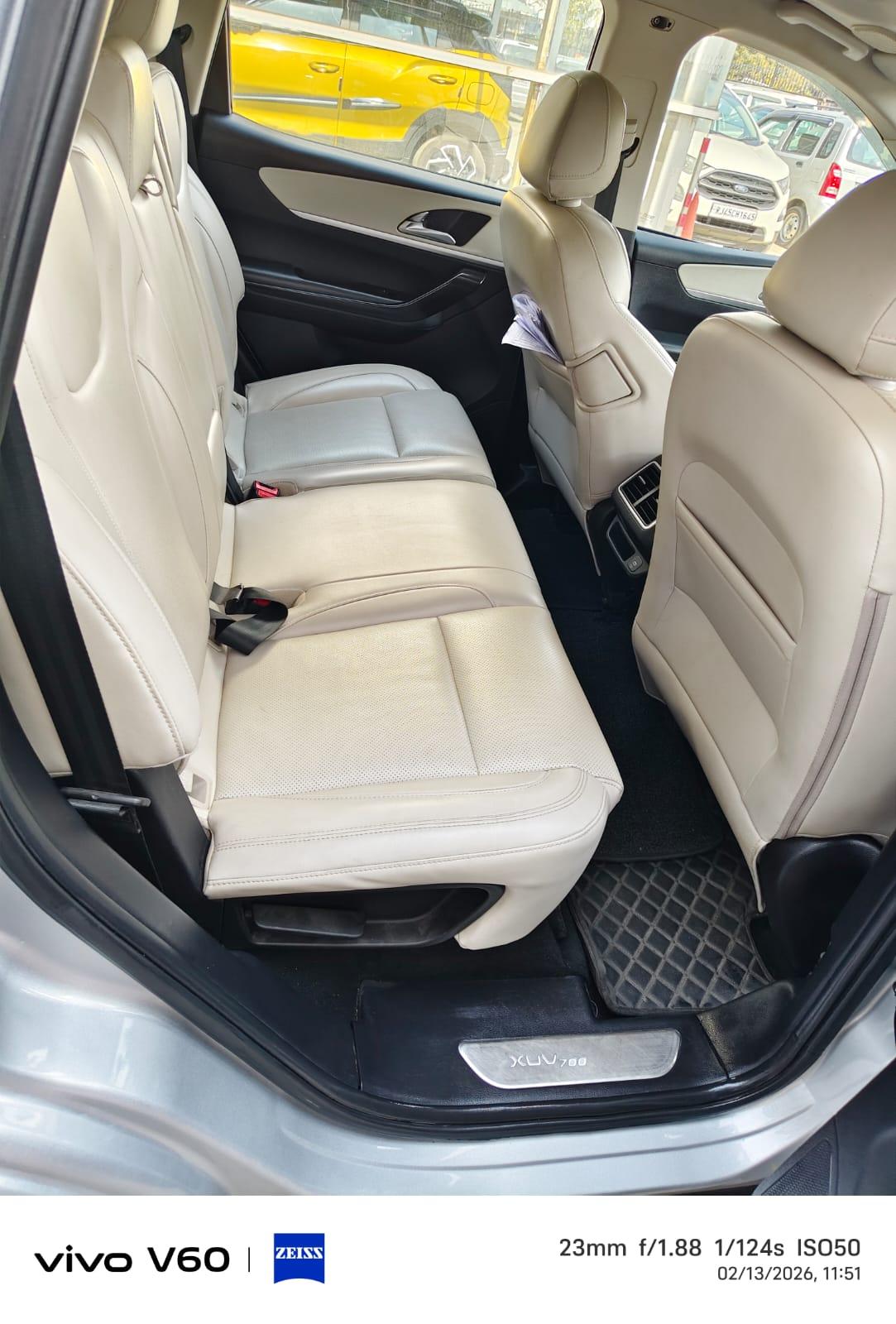 यूज़्ड 2023 महिंद्रा एक्सयूवी700, Indra Bazar, Jaipur 9 यूज़्ड 2023 महिंद्रा एक्सयूवी700, Indra Bazar, Jaipur 9