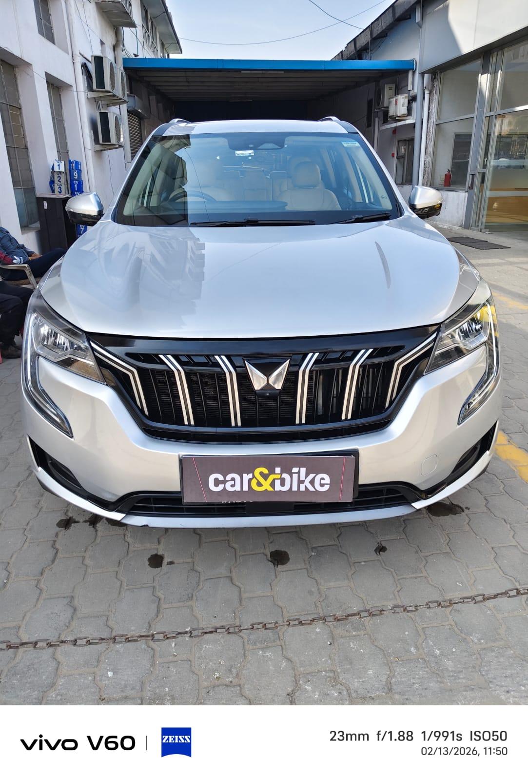 2023 महिंद्रा एक्सयूवी700 AX7 AT Petrol 7 STR 2023 महिंद्रा एक्सयूवी700 AX7 AT Petrol 7 STR