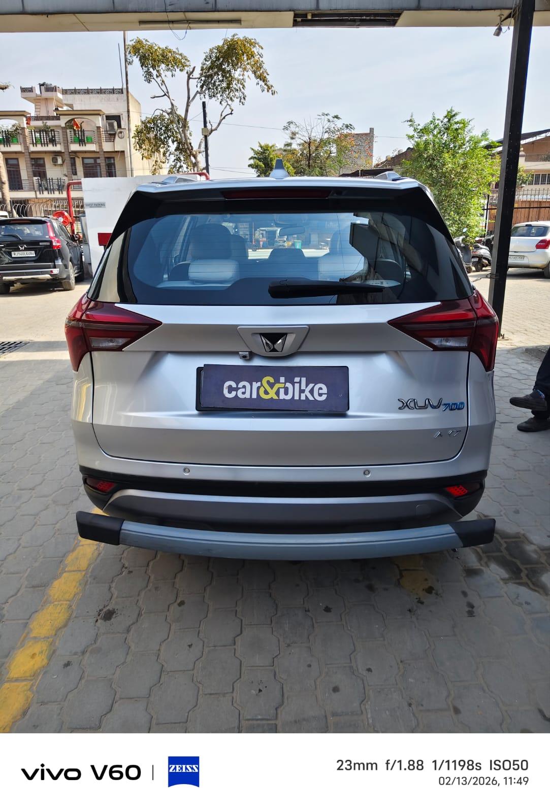 यूज़्ड 2023 महिंद्रा एक्सयूवी700, Indra Bazar, Jaipur 2 यूज़्ड 2023 महिंद्रा एक्सयूवी700, Indra Bazar, Jaipur 2