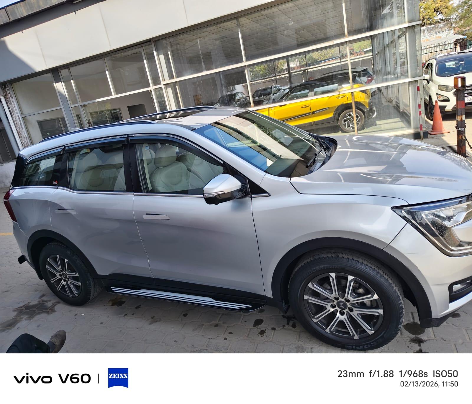 यूज़्ड 2023 महिंद्रा एक्सयूवी700, Indra Bazar, Jaipur 4 यूज़्ड 2023 महिंद्रा एक्सयूवी700, Indra Bazar, Jaipur 4