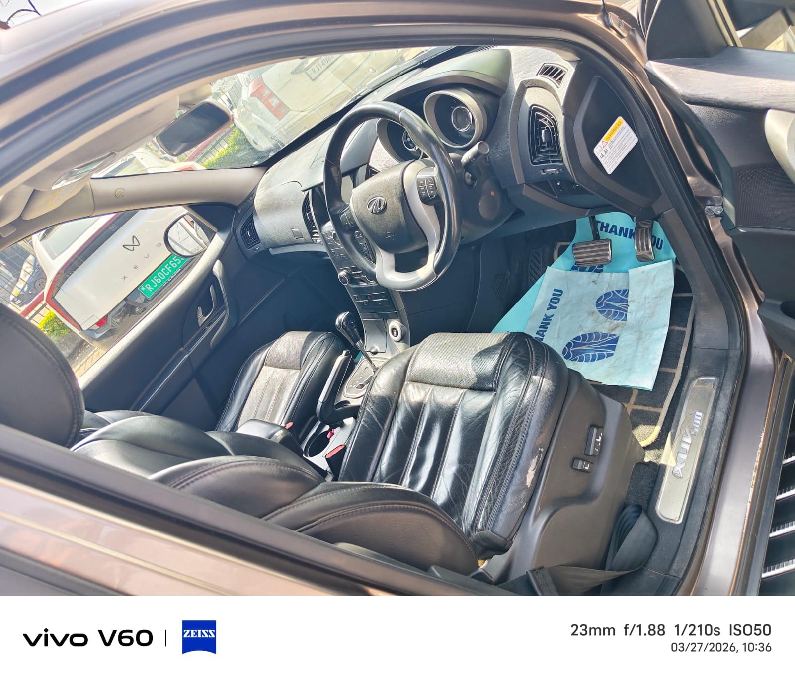 यूज़्ड 2018 महिंद्रा एक्सयूवी500, Indra Bazar, Jaipur 8 यूज़्ड 2018 महिंद्रा एक्सयूवी500, Indra Bazar, Jaipur 8