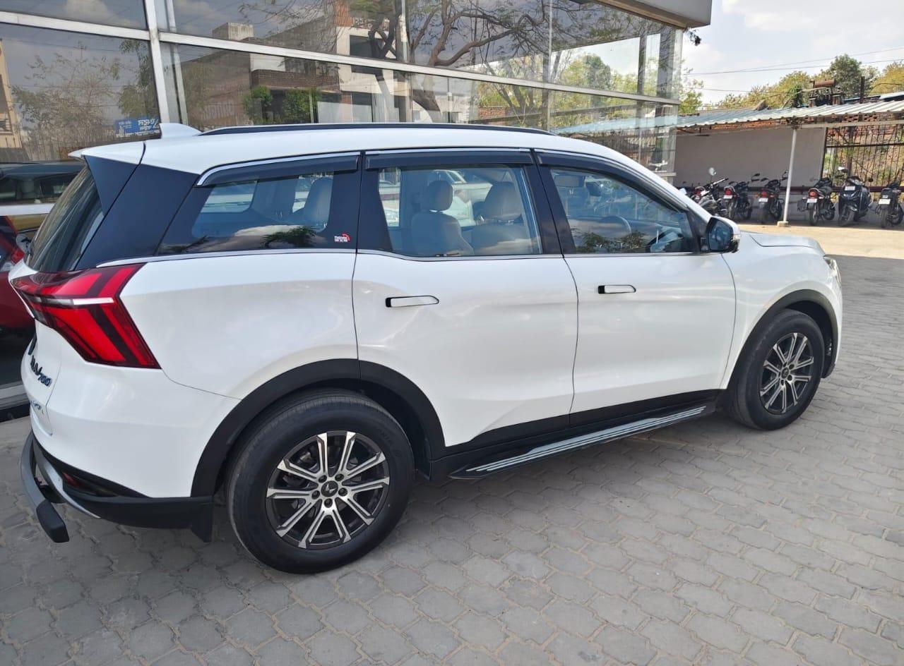 यूज़्ड 2023 महिंद्रा एक्सयूवी700, Indra Bazar, Jaipur 3 यूज़्ड 2023 महिंद्रा एक्सयूवी700, Indra Bazar, Jaipur 3