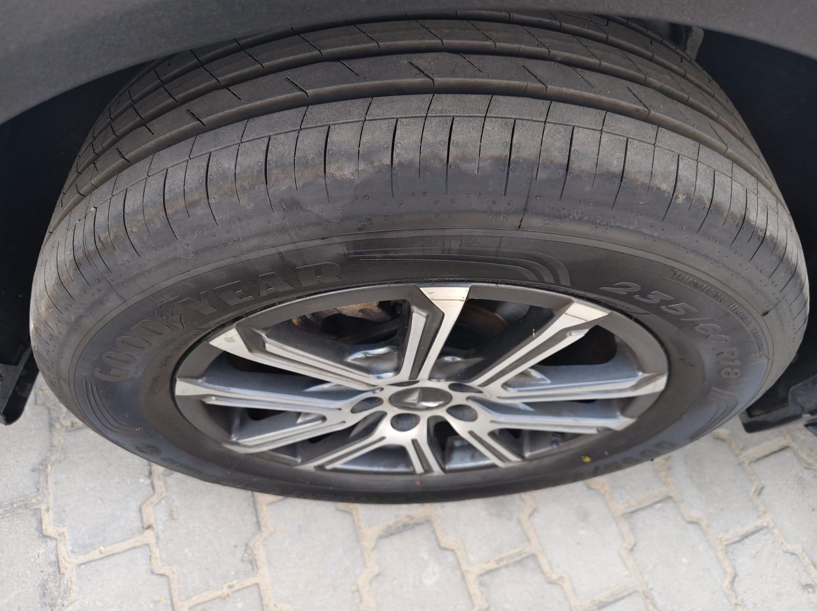 यूज़्ड 2023 महिंद्रा एक्सयूवी700, Indra Bazar, Jaipur 4 यूज़्ड 2023 महिंद्रा एक्सयूवी700, Indra Bazar, Jaipur 4