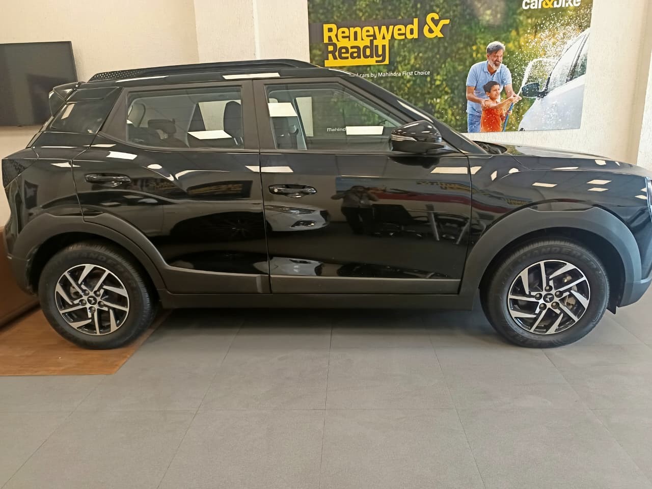 XUV 3XO image 2 XUV 3XO image 2