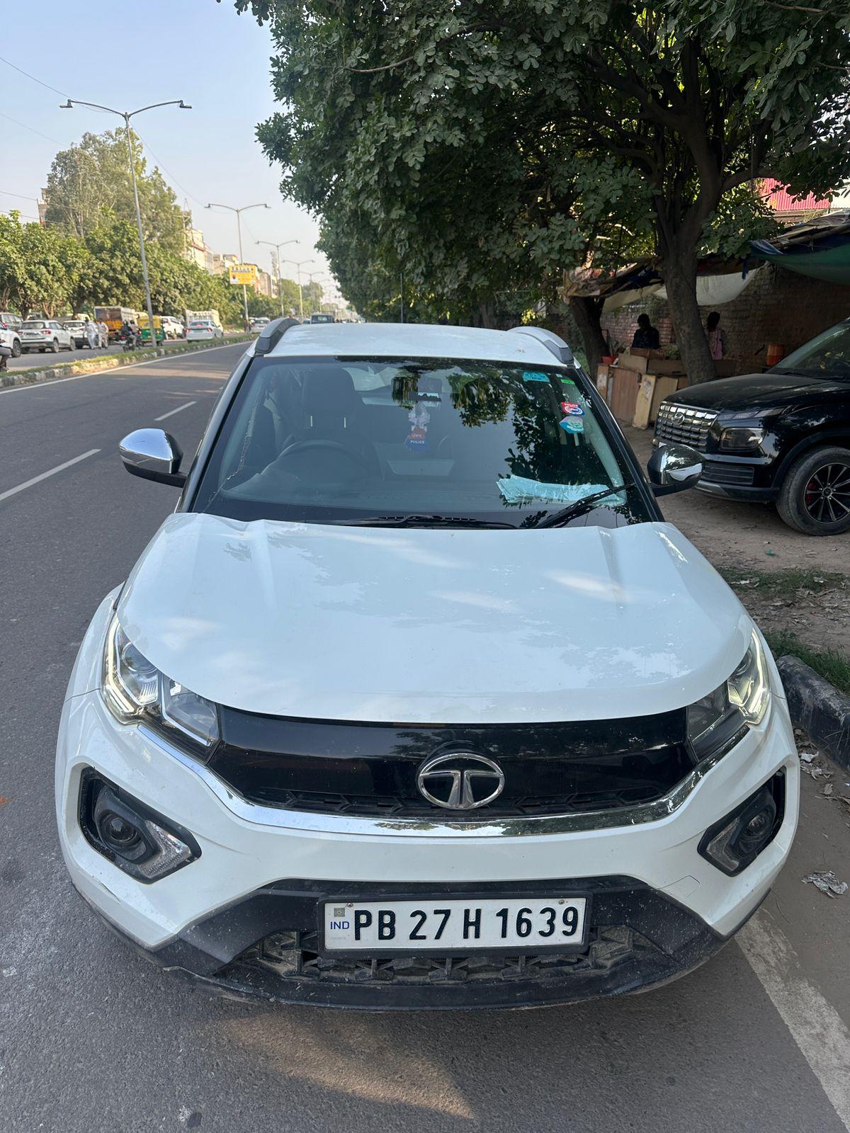 2022 टाटा नेक्सन Revotron XM 2022 टाटा नेक्सन Revotron XM