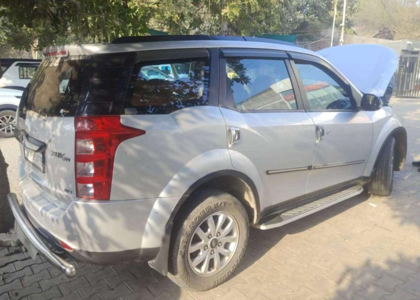 यूज़्ड 2017 महिंद्रा एक्सयूवी500, Sohana, Mohali 2 यूज़्ड 2017 महिंद्रा एक्सयूवी500, Sohana, Mohali 2